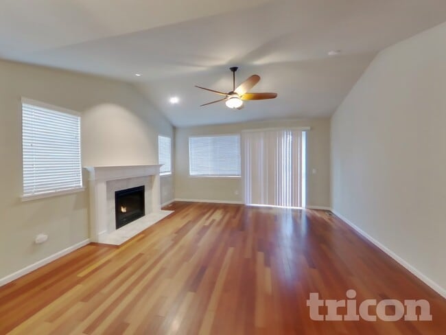 3715 Santis Loop SE in Lacey, WA - Building Photo - Building Photo