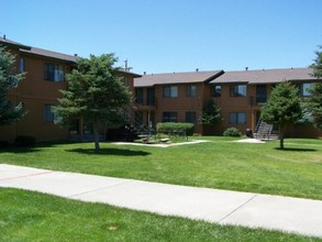 Riverview Apartments in Elko, NV - Building Photo - Building Photo