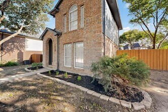 1009 Lake Bluff Dr in Flower Mound, TX - Building Photo - Building Photo