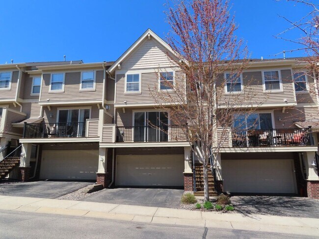 property at 11216 Kinsley St