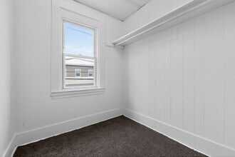 405 Main St in Coraopolis, PA - Building Photo - Building Photo