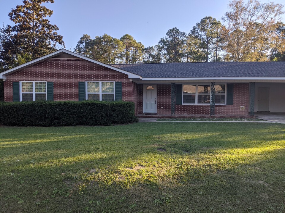 809 McLemore Dr in Vidalia, GA - Building Photo