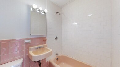 479 Beacon St, Unit 3 in Boston, MA - Building Photo - Building Photo