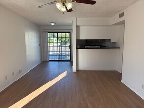 3228 Honolulu Ave in Glendale, CA - Building Photo - Building Photo