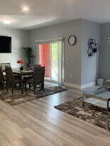 10902 NW 83rd St, Unit 216 in Doral, FL - Building Photo