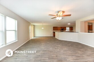 509 Hearthstone Dr in Lancaster, TX - Foto de edificio - Building Photo