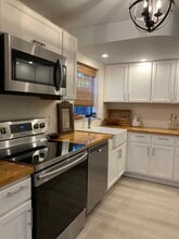 1202 N Andrews Ave in Fort Lauderdale, FL - Foto de edificio - Building Photo