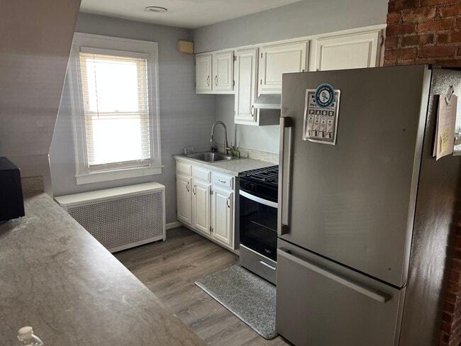 330 Fairview Ave in Hamden, CT - Building Photo - Building Photo