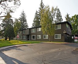 Greenback Manor in Citrus Heights, CA - Building Photo