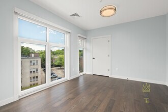 54 Auburn St in Brookline, MA - Building Photo - Building Photo