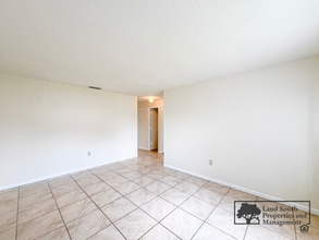 5818 Charlton Dr in Lakeland, FL - Building Photo - Building Photo