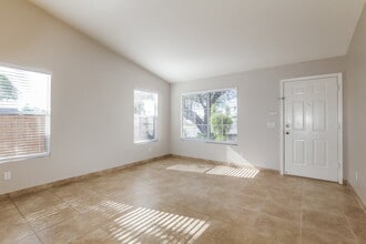 1419 W Villa Theresa Dr in Phoenix, AZ - Building Photo - Building Photo