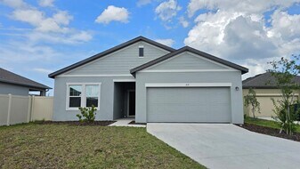 419 Conway Ave in Magnolia Square, FL - Building Photo