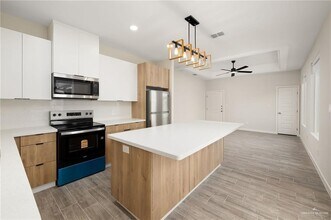 12 Selena St in Mission, TX - Building Photo - Building Photo