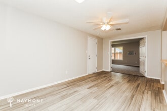 338 Shade Dr in Fairborn, OH - Building Photo - Building Photo