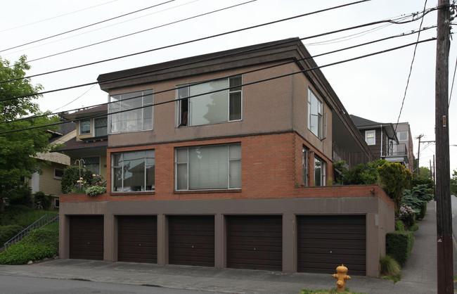 500 E Roy St in Seattle, WA - Foto de edificio - Building Photo