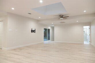 3619 S Braeswood Blvd in Houston, TX - Building Photo - Building Photo