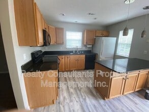 96 Tannenbaum Cir in Greensboro, NC - Building Photo - Building Photo