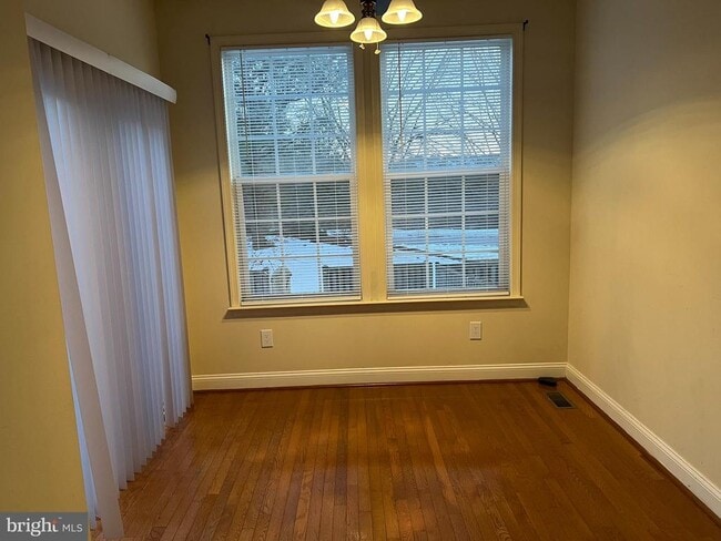 21910 Weeping Willow Ln in Lexington Park, MD - Building Photo - Building Photo