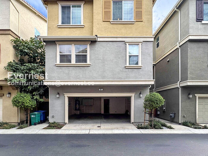 81 Middleton Pl in Hayward, CA - Building Photo