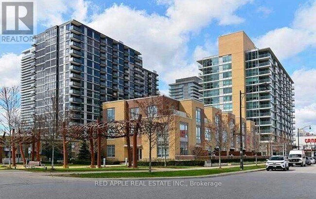 15 Singer Ct in Toronto, ON - Building Photo - Building Photo