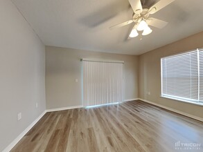 317 Cardiff Ave in Davenport, FL - Building Photo - Building Photo