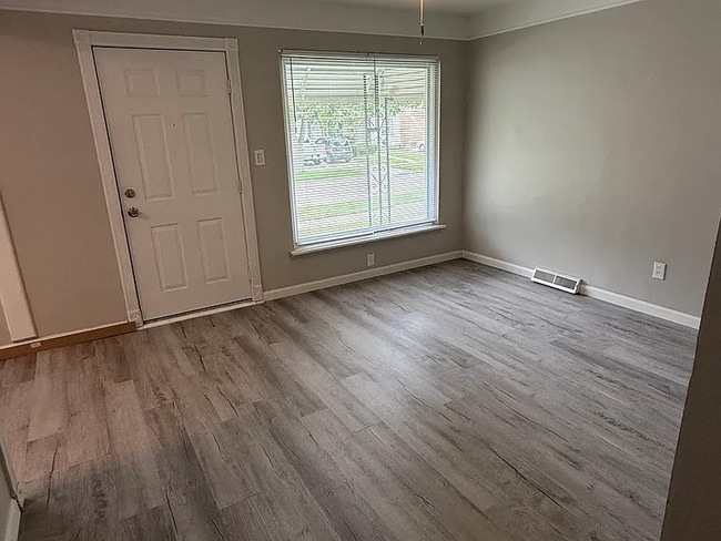 17980 Ruth St in Melvindale, MI - Building Photo - Building Photo