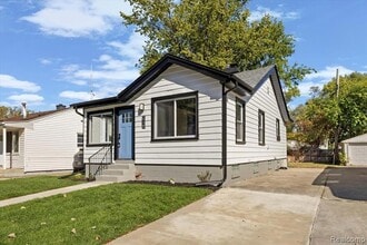 2120 Wrenson St, Unit 04-423 in Ferndale, MI - Building Photo - Building Photo