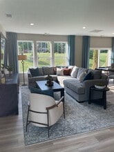 337 Red Oak Cir in Volo, IL - Building Photo - Building Photo