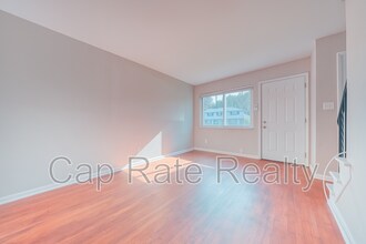 391 Barnett Rd in Columbus, OH - Building Photo - Building Photo