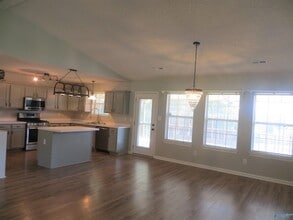 105 Royalty Ct in Meridianville, AL - Building Photo - Building Photo
