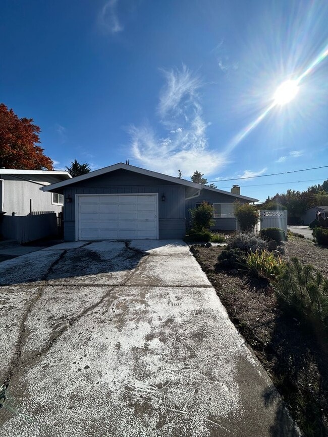 2120 E McAndrews Rd