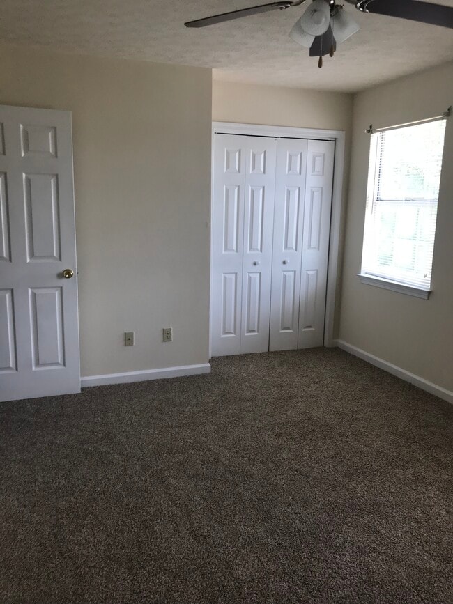 1043 Winners Cir, Unit D in Bowling Green, KY - Building Photo - Building Photo
