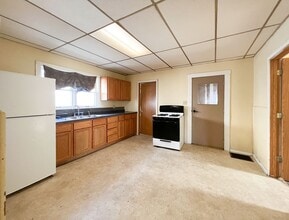 2133 N 14th St in Terre Haute, IN - Building Photo - Building Photo