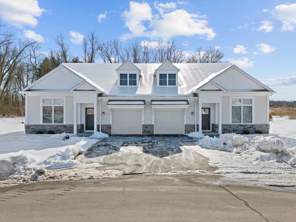 The Grand Meadows in East Granby, CT - Building Photo