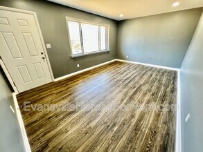 1730 Frey Rd in Evansville, IN - Foto de edificio - Building Photo