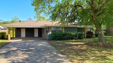 403 Parkwood Dr in West Monroe, LA - Building Photo - Building Photo