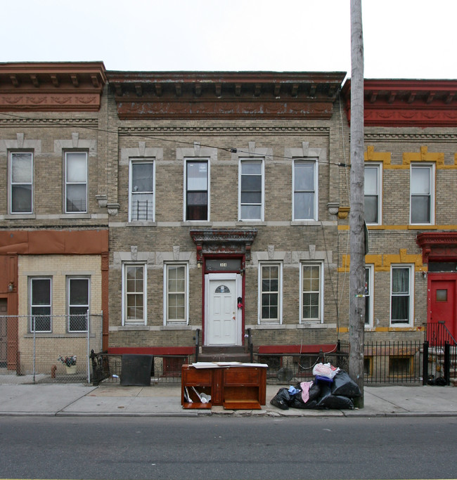 304 Cooper St in Brooklyn, NY - Building Photo - Building Photo