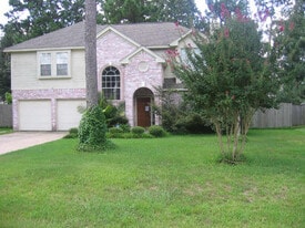 6535 Woodland Oaks in Magnolia, TX - Building Photo