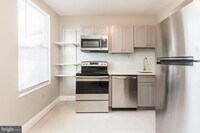 1837 E Harold St photo'