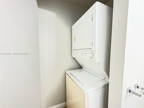 2221 NW 59th Ave in Lauderhill, FL - Building Photo - Building Photo