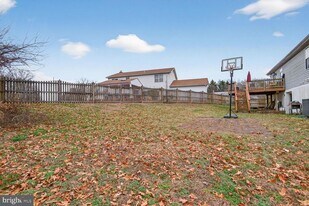 3106 Kingsway Ct in Fort Washington, MD - Building Photo