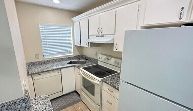 642 Eldorado St in Fort Pierce, FL - Building Photo - Building Photo