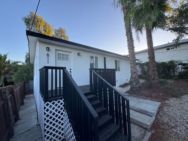 property at 811 W Oliver St