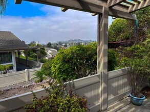 5677 Lake Murray Blvd in La Mesa, CA - Building Photo - Building Photo