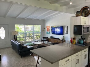 2236 Datura St in Sarasota, FL - Building Photo - Building Photo