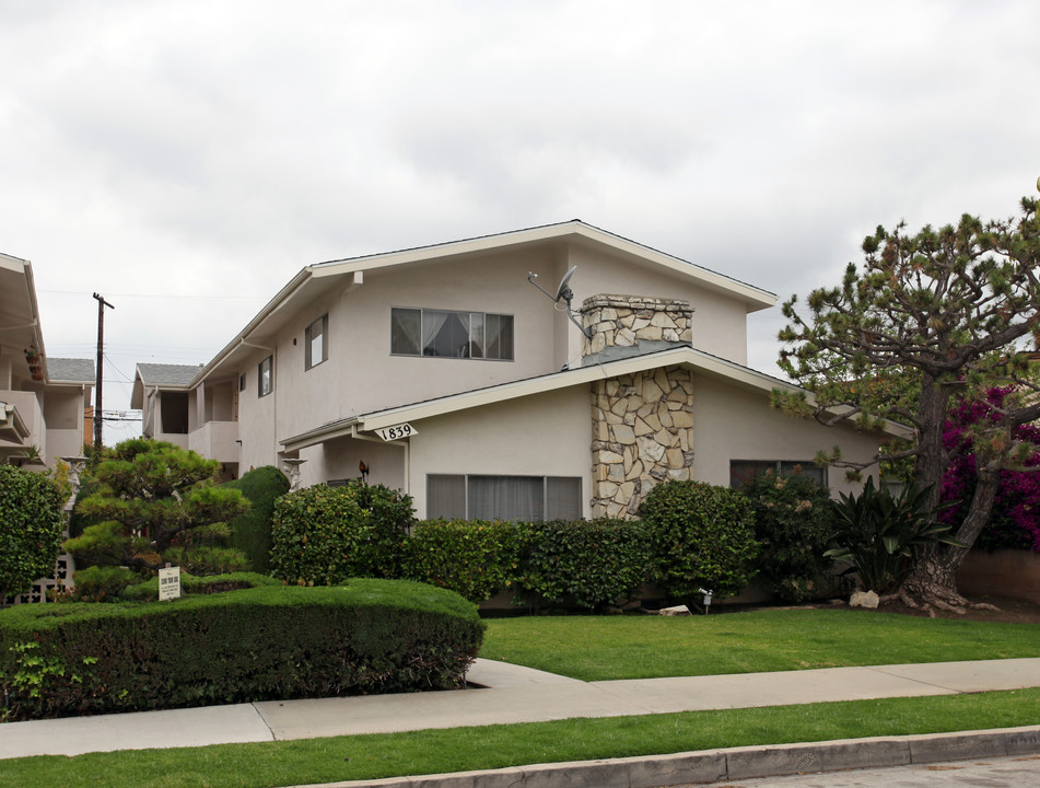 1839 Colby Ave in Los Angeles, CA - Building Photo