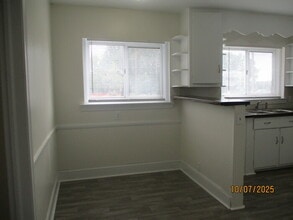3823 N Sharon Amity Rd in Charlotte, NC - Building Photo - Building Photo