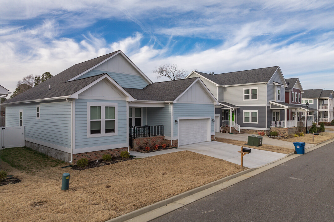 3030 Clinton Ct in Williamsburg, VA - Building Photo