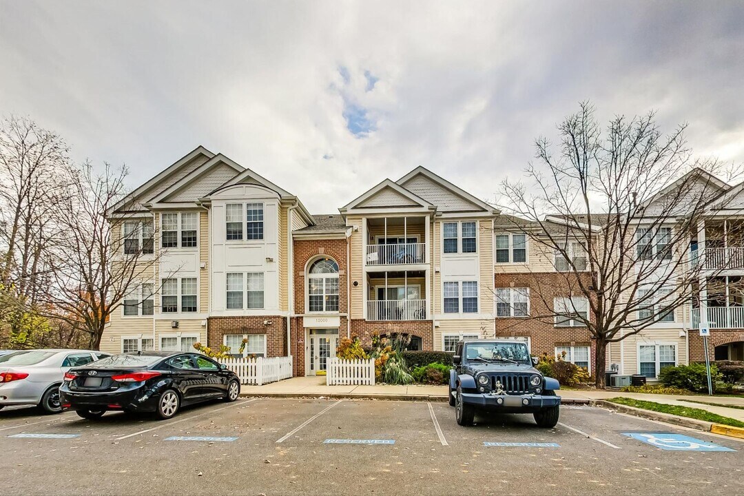 12000 Amber Ridge Cir in Germantown, MD - Building Photo